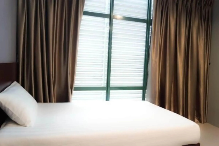 One Point Hotel - RH Plaza