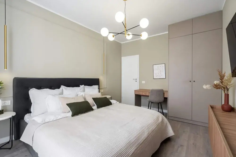 Contemporary Aparthotel 2BR Flats
