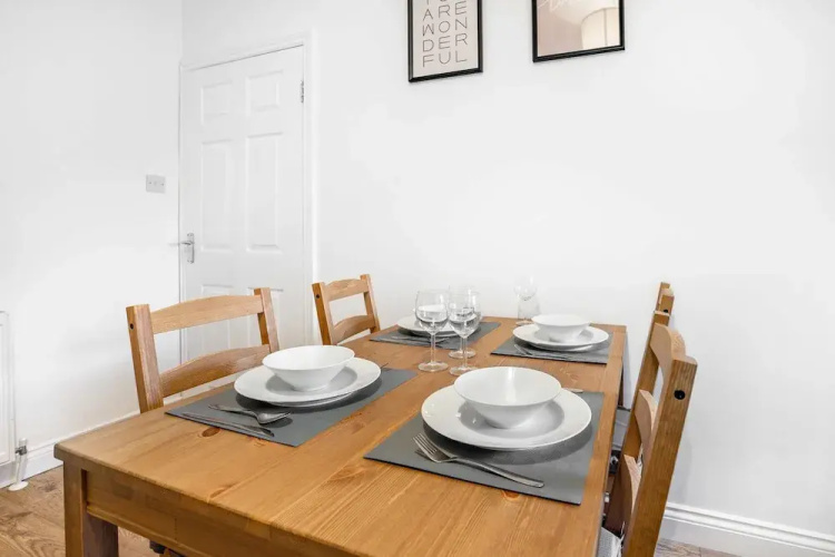 2 Bed-ground Floor-free Parking
