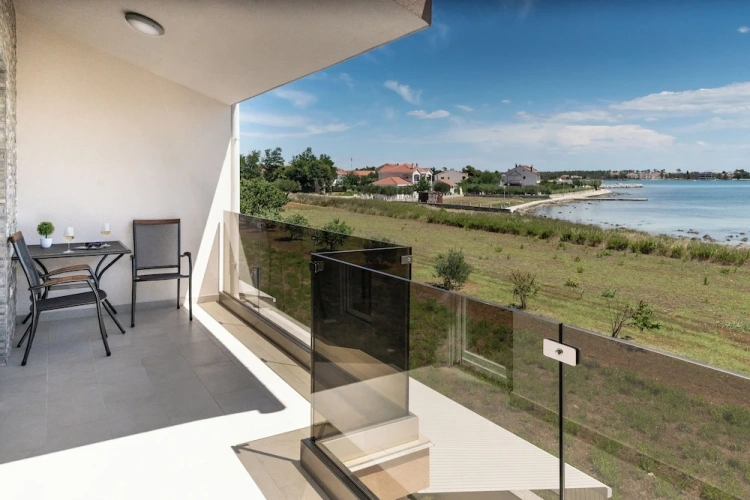3 Bedrooms Family Villa beachfront