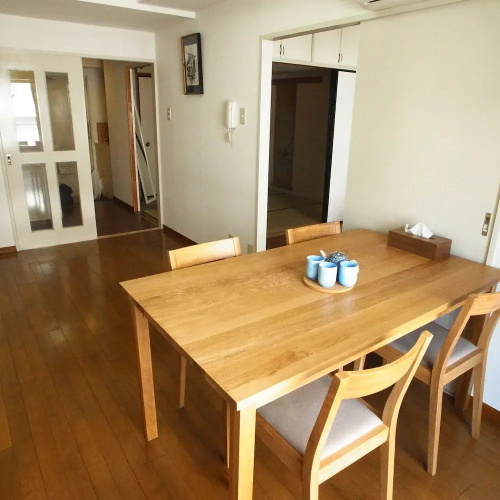 Asayake Apartment