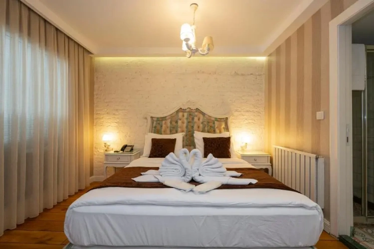 Deluxe Triple Suite