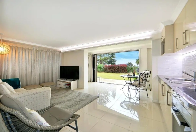 1 Bedroom Apartment