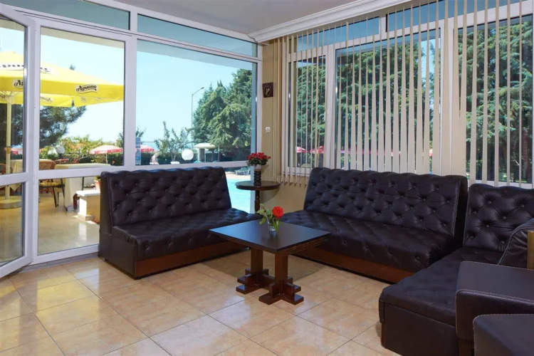 Consul Hotel