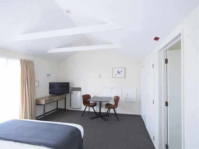 2 Bedrooms Suite with balcony