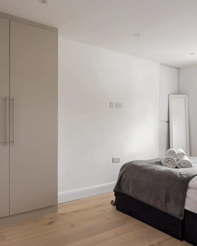 Modern Kensington Studio