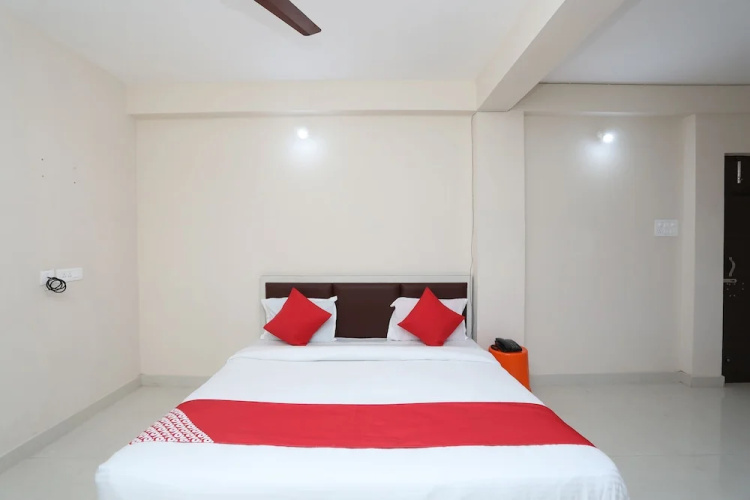 OYO 16085 Dream Sakar Inn