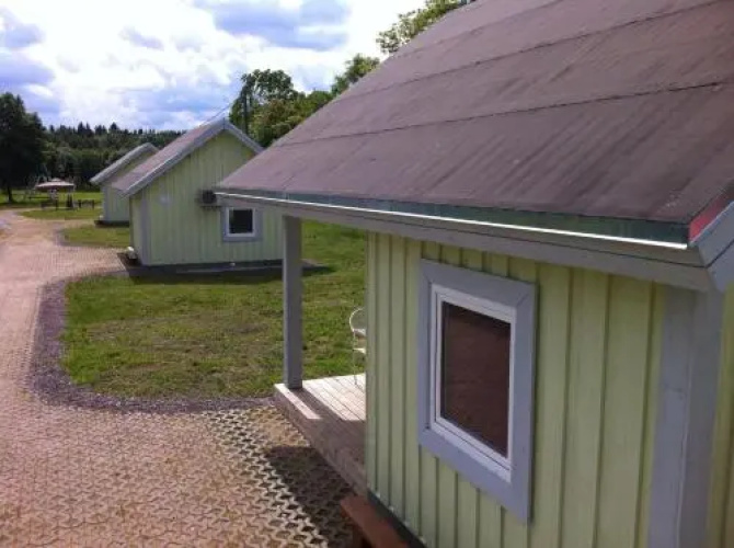 Valaste Guest house and Camping