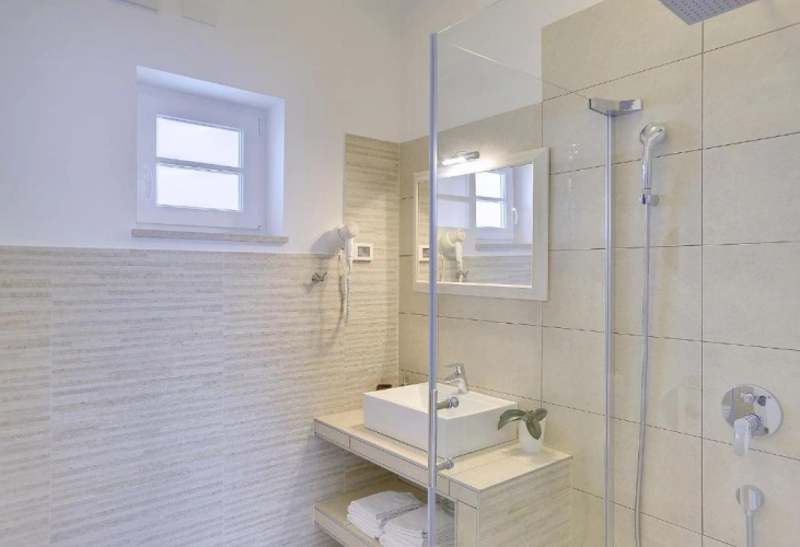 2 Bedrooms Cottage