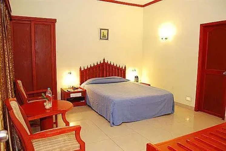 Poppys Vista Hotel