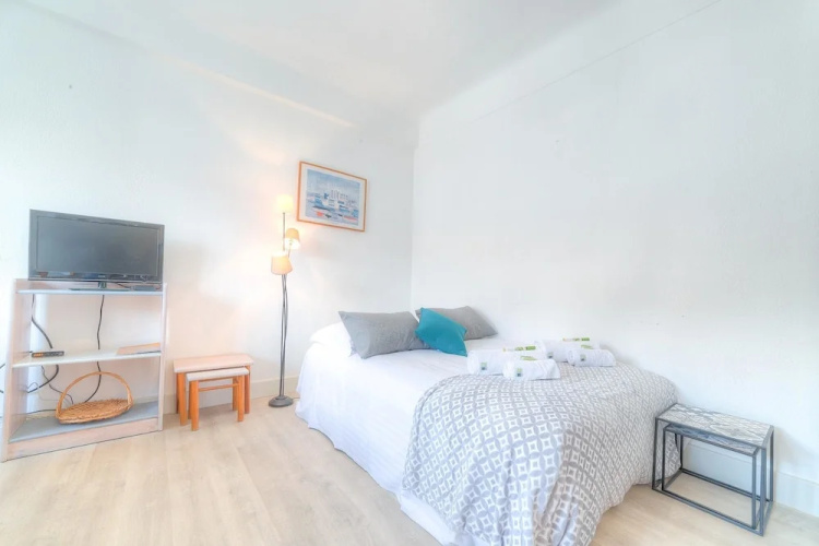 Le Prince Apartment 1