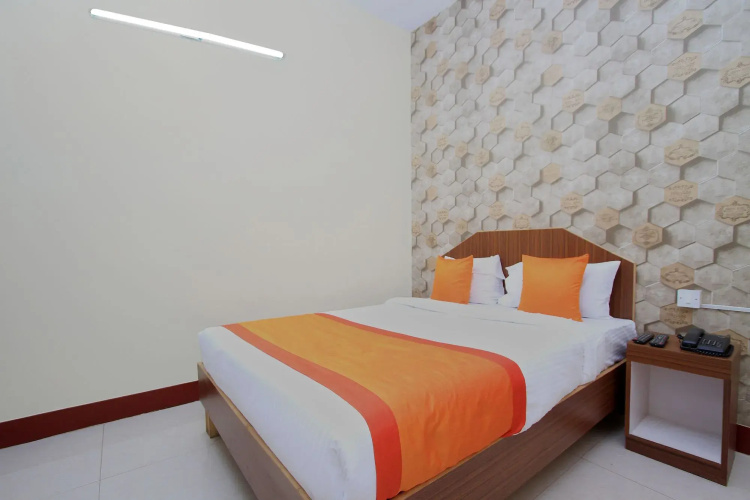 MSR Comforts by OYO Rooms