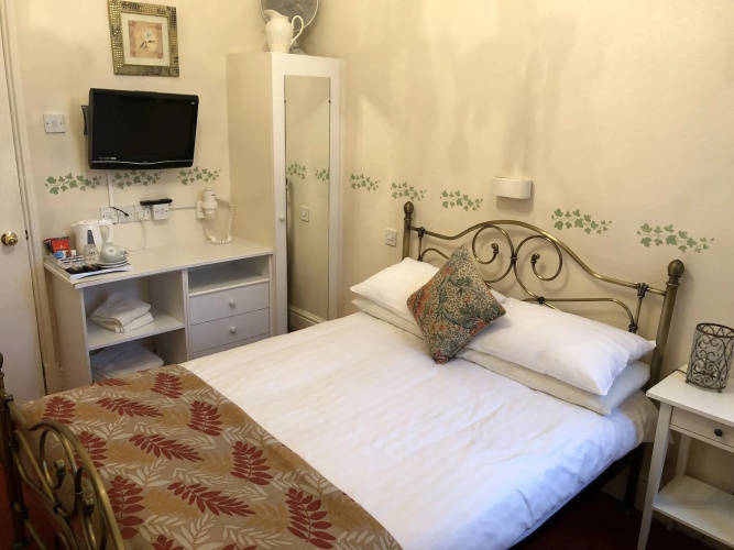 Diamonds Inn Ltd