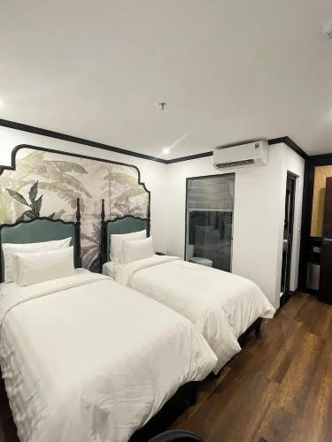 Superior (No Window) Twin room