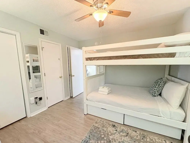 Bayview 23 2 Bedroom Condo