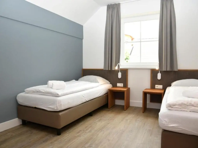 3 Bedrooms Cottage