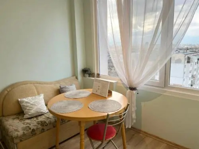 Airport Apartment