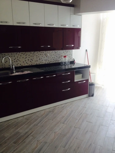 3 Bedrooms Apartment