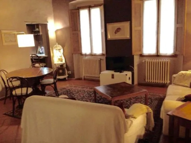 Florence Flat Charming