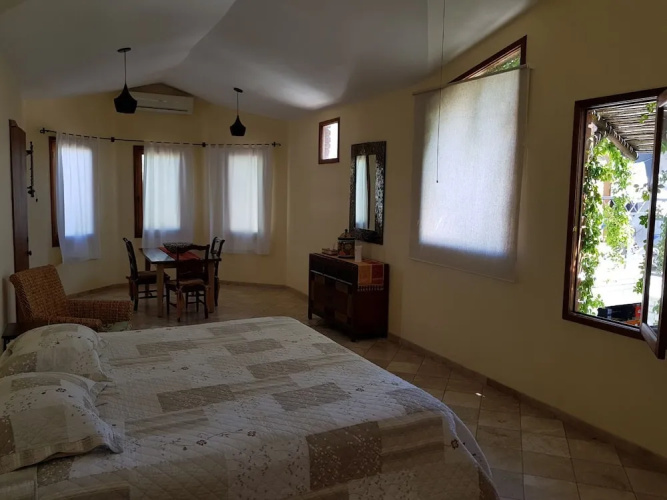 Linda Propiedad de 5 Habitaciones