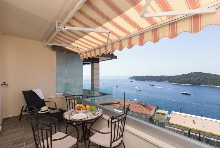 Studio with balcony