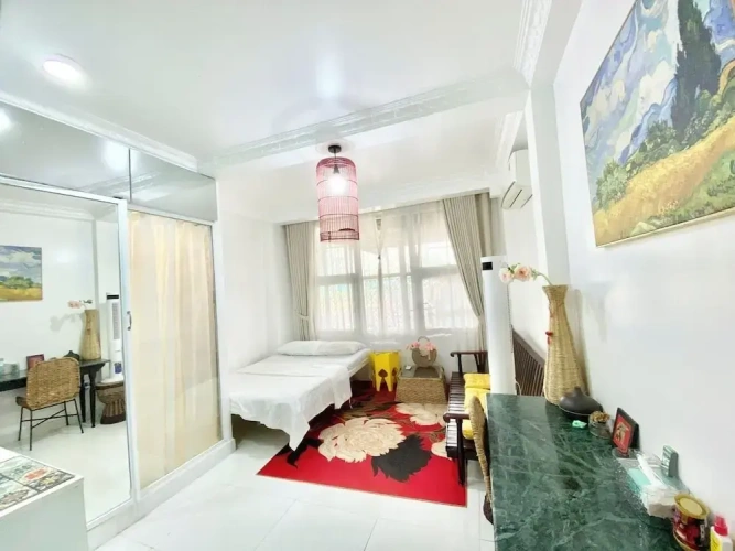 Comfort room