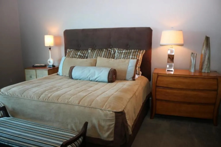 Bella Luna by Prickett Properties
