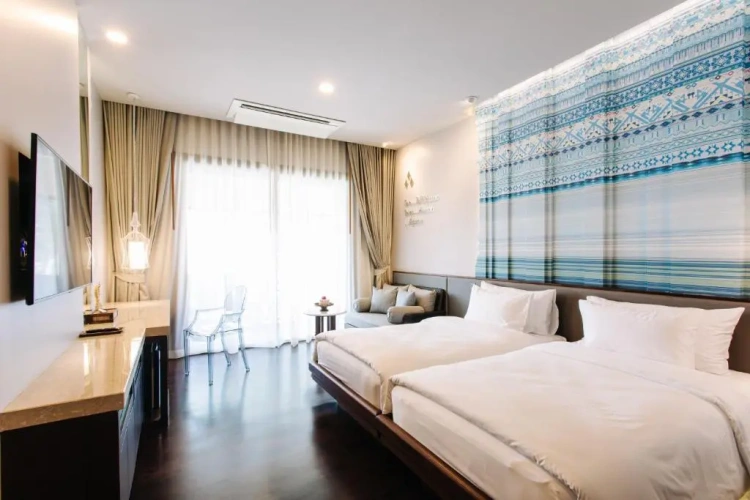 Luxury Twin room with balcony