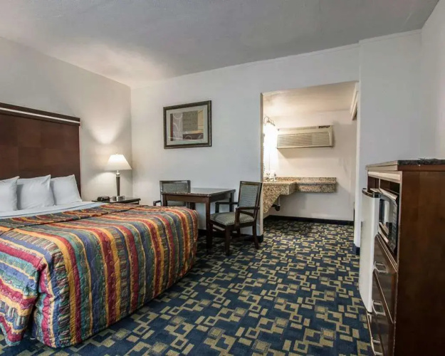 Rodeway Inn — фото 3