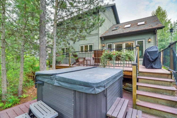 3 Bedrooms Cottage
