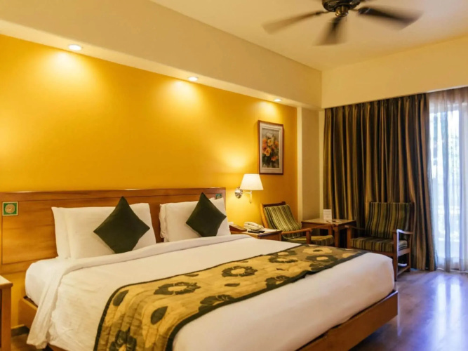 Acron Candolim Regina
