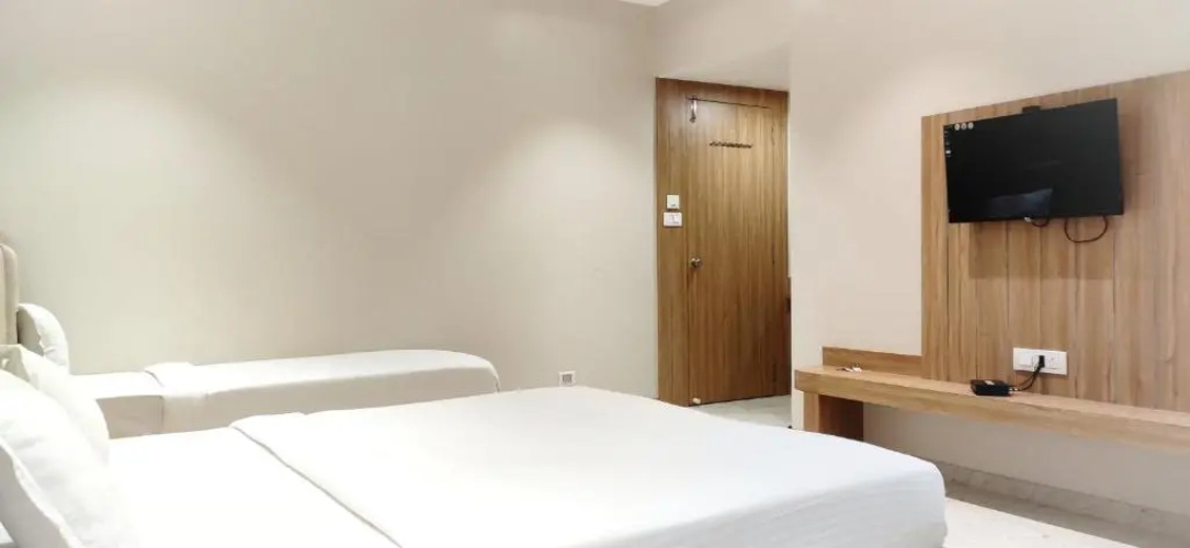 Hotel 9 Coin