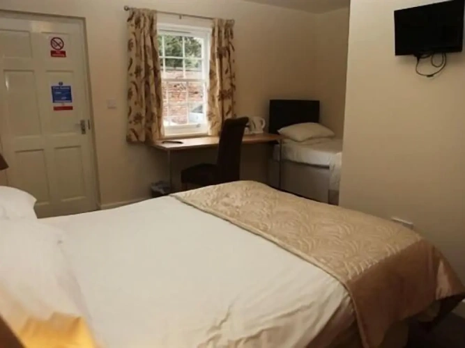 Standard Basement room