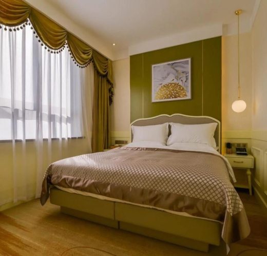 Center Hotel