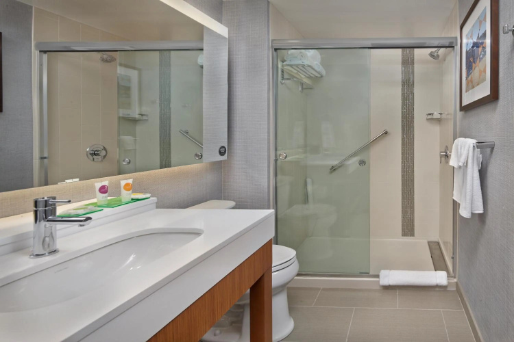 Hyatt Place Warwick / Providence Airport