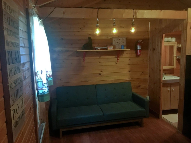 Cannibal Cabins
