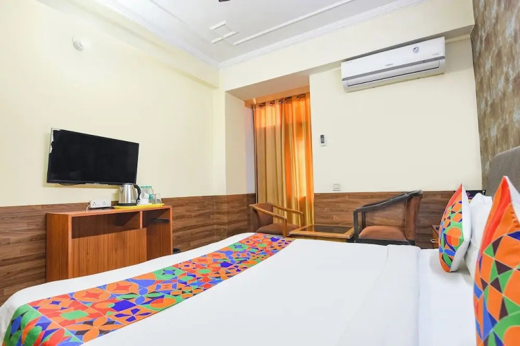 FabHotel Prime Prathana