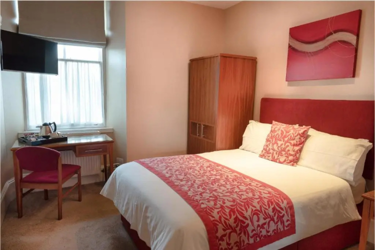 Laichmoray Hotel