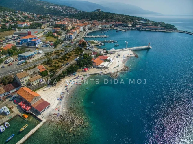 1 Bedroom Apartment with sea view