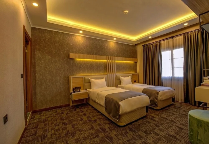 Alee Beyzar Hotel