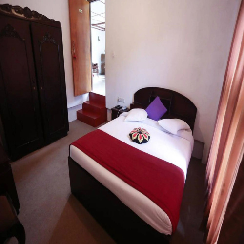 Champ Villa