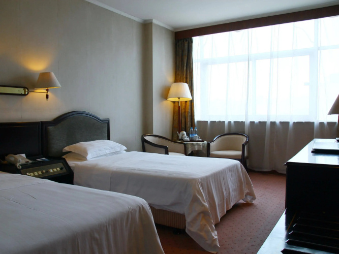 Hoi Tak Hotel