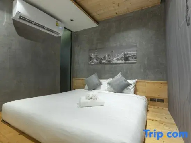 Stylish Studio Apartment. Rooftop Pool at Nai Harn
