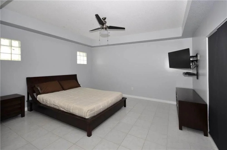 Flagler Seascape 4 Br home by RedAwning