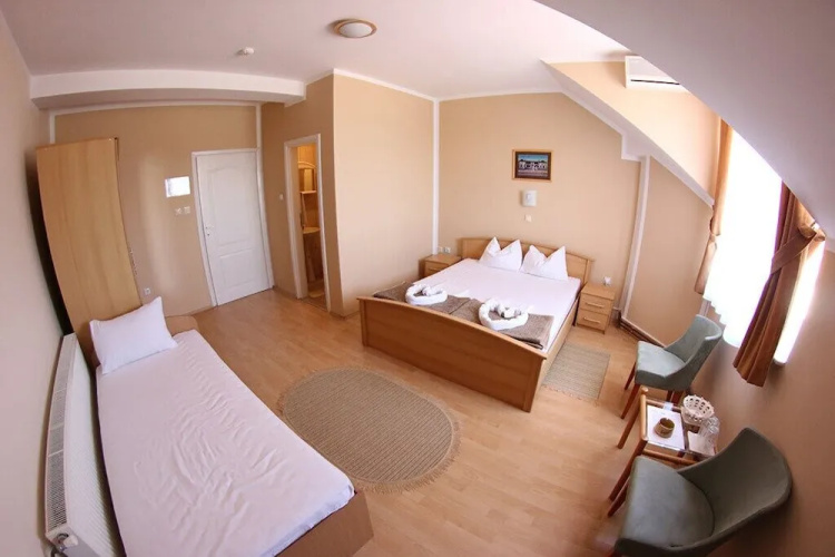 Hotel Lux