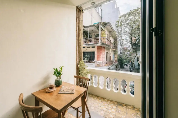 UNIQUE Creative Apartment w ROOFTOP Garden