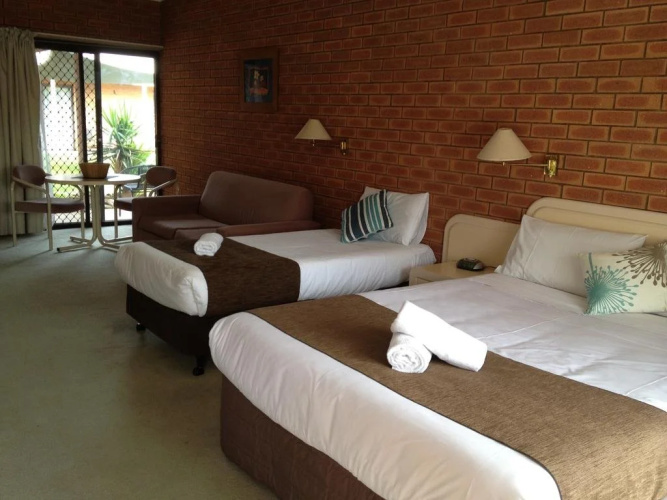 Ashleigh Court Motor Inn