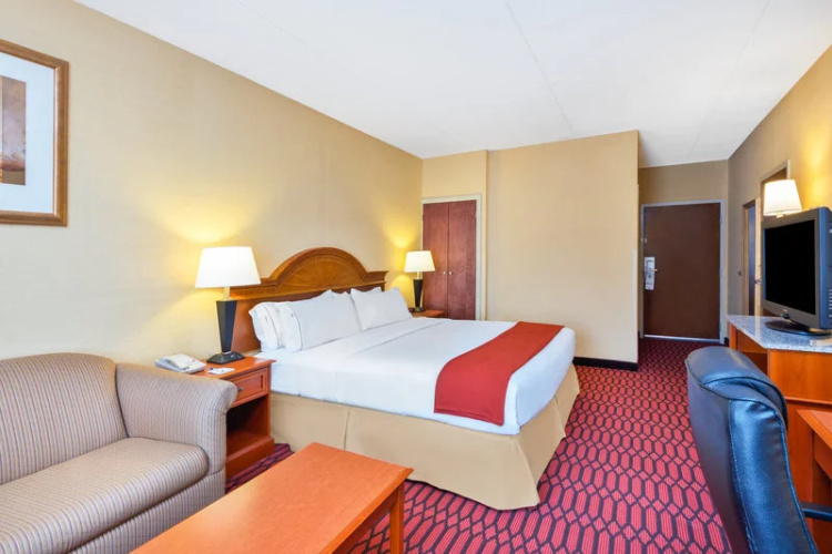 Comfort Inn Lancaster - Rockvale Outlets
