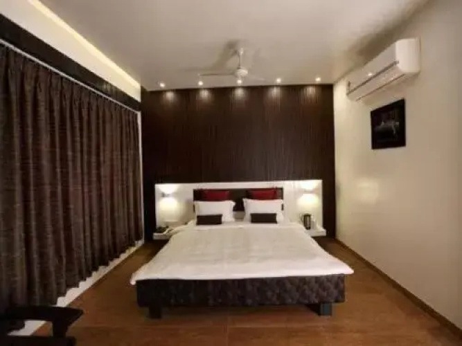 Hotel The Grand Daksh Somnath