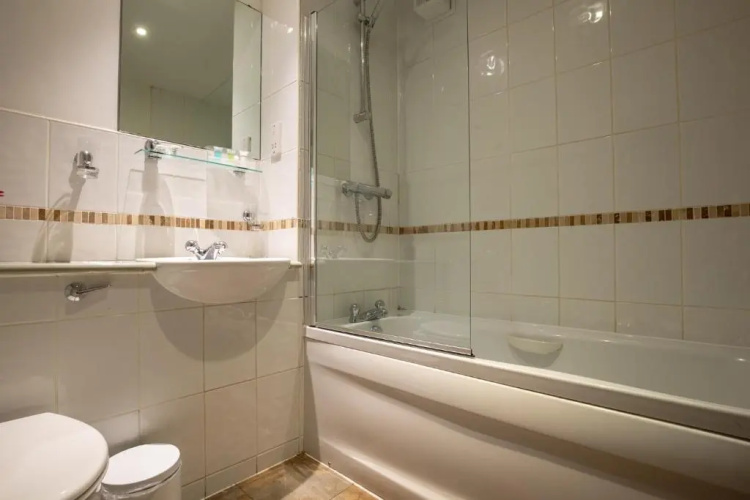 Woodthorpe Hotel